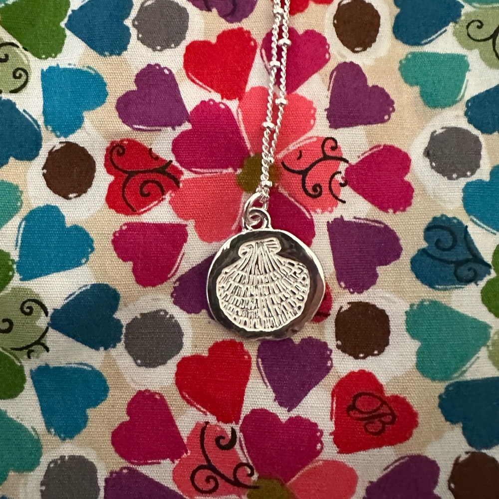 Brighton Silvertone Seashell Wishes Pendant Necklace EUC